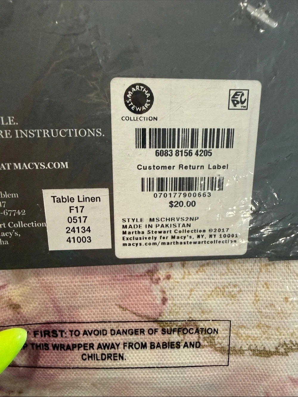Martha Stewart Marble-Effect Dinner Napkins in Pink and Gold Accent